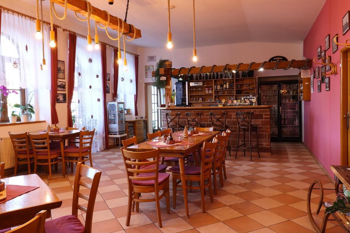 Penzion U Hlavacku Horazdovice Экстерьер фото